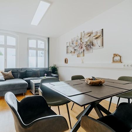 Blissplace 3 Zi Premium Apartment Nahe Getec Arena Mit Kingsize Betten Und Balkon Magdeburgo Exterior foto