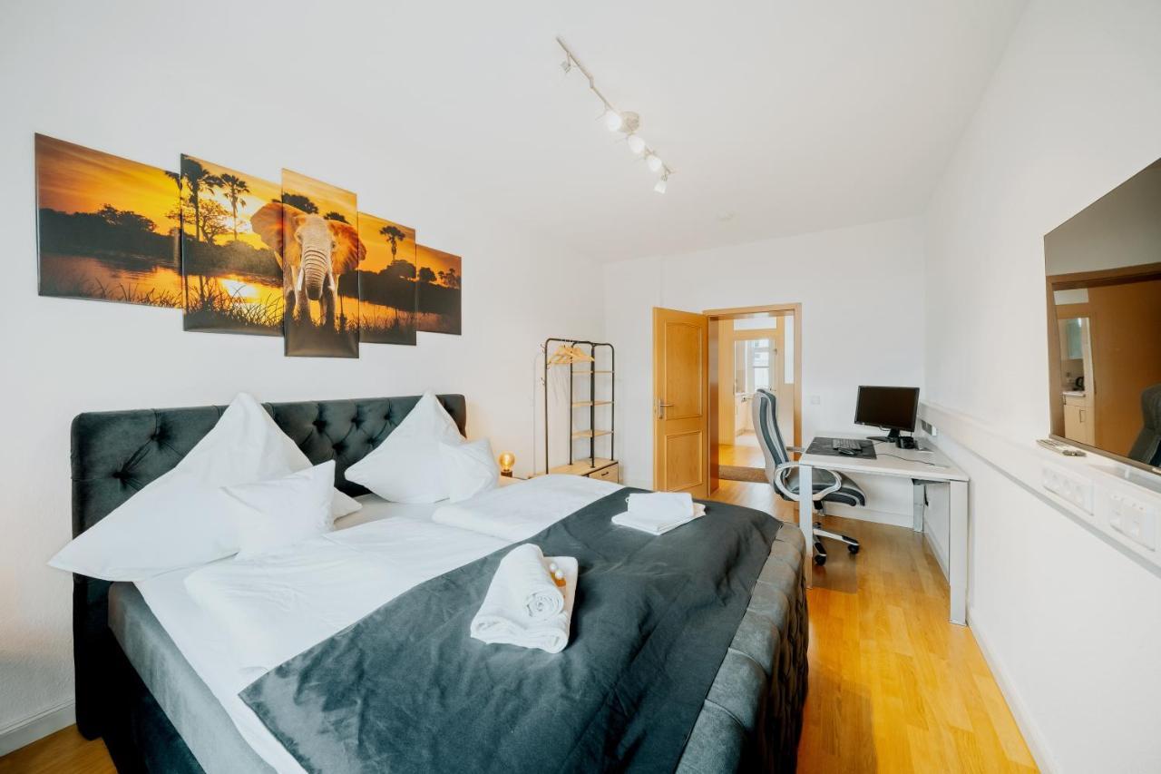 Blissplace 3 Zi Premium Apartment Nahe Getec Arena Mit Kingsize Betten Und Balkon Magdeburgo Exterior foto