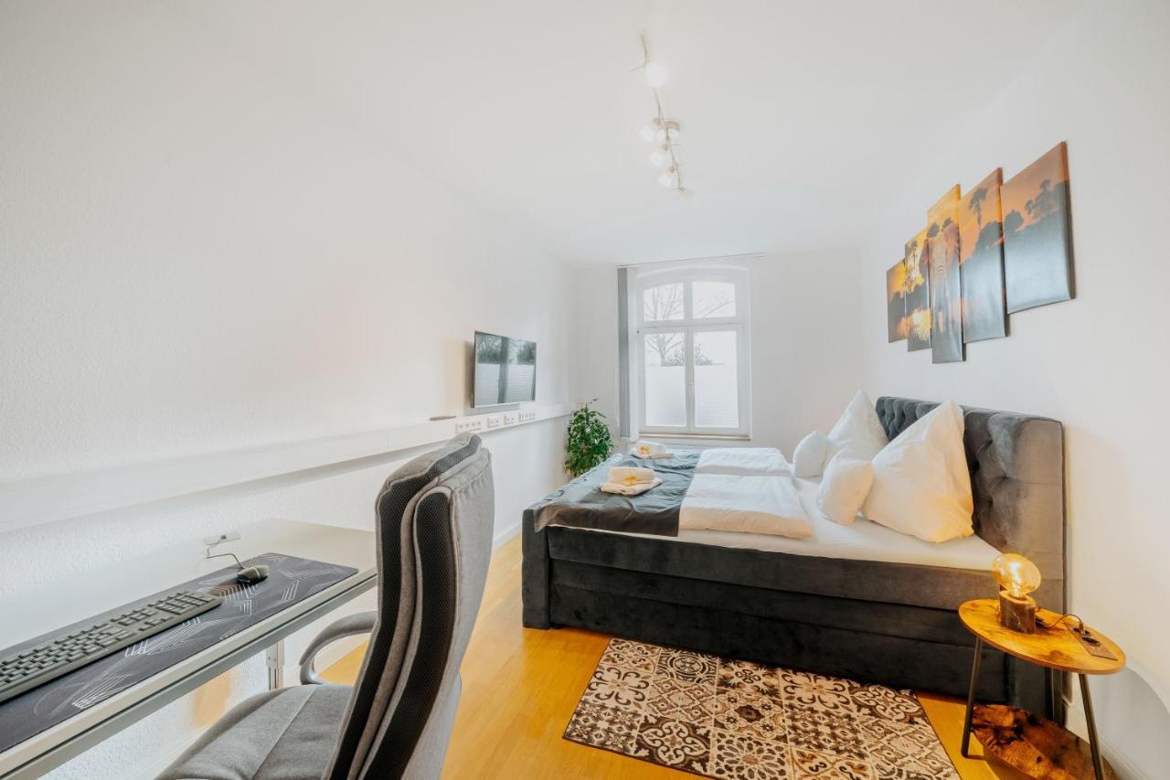 Blissplace 3 Zi Premium Apartment Nahe Getec Arena Mit Kingsize Betten Und Balkon Magdeburgo Exterior foto